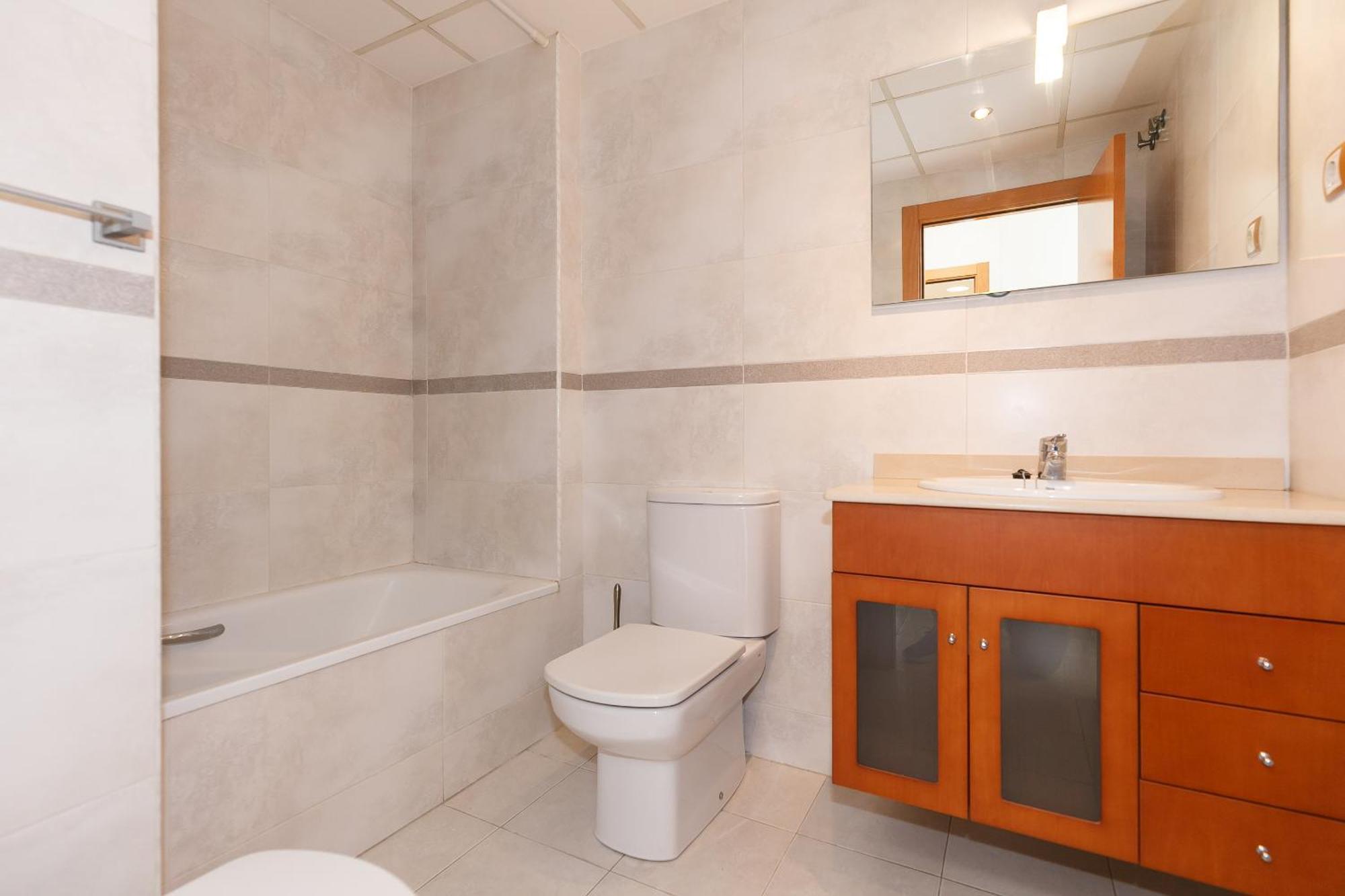 Uhc Els Pins Apartments سالو المظهر الخارجي الصورة